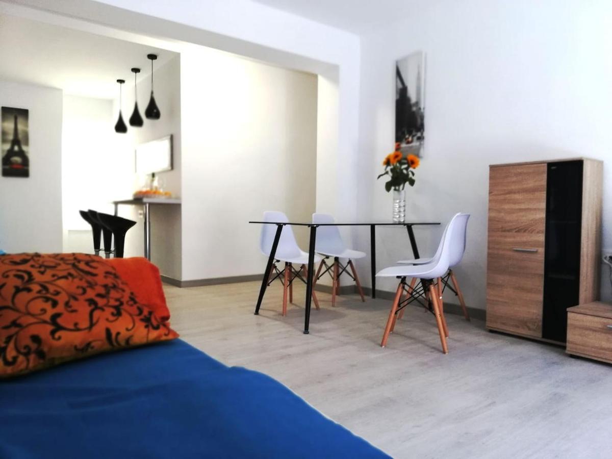 3 Bedroom 150 M From The Beach Torrevieja Ngoại thất bức ảnh